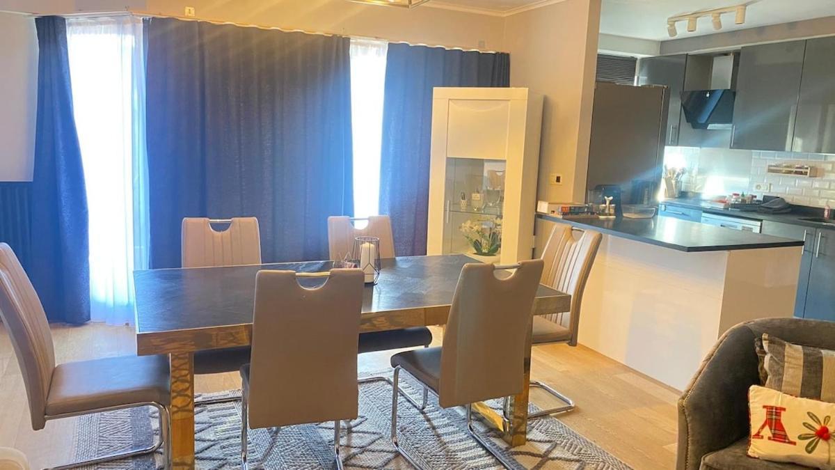 Strelitzyahouse Appartement *